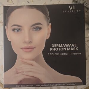 VogueNow Dermawave Photon Mask - Elegant Black